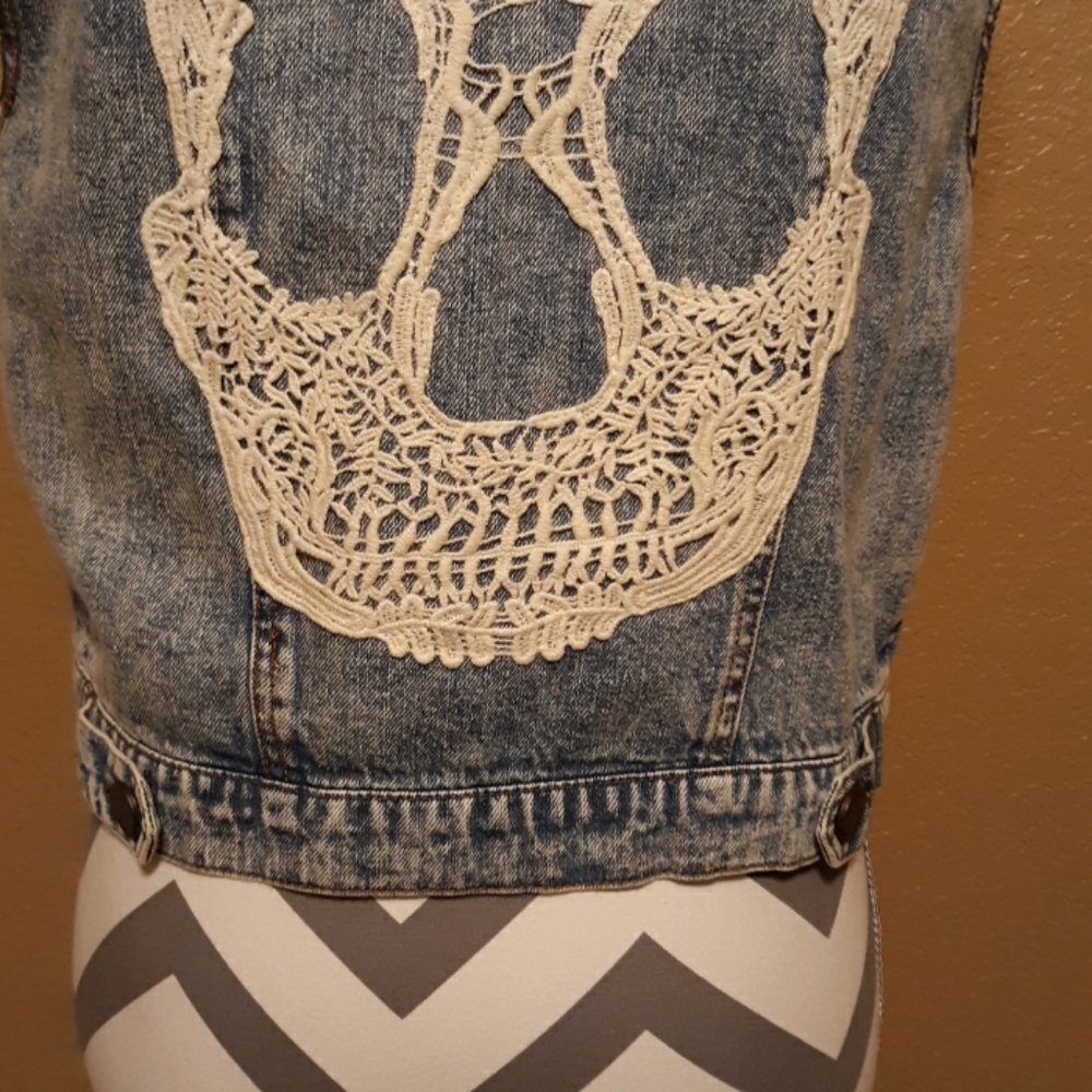Tinseltown Denim couture (vest - Picture 5 of 6